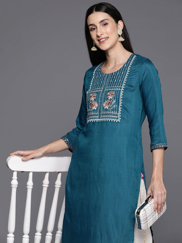 Blue Round Neck Embroidered Yoke Straight Kurta